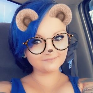 Meet your Posher, Janet